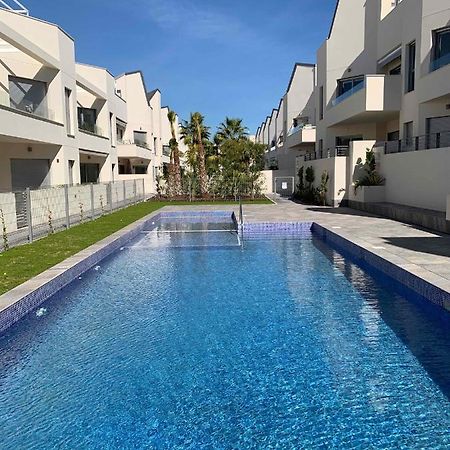 Apartamento Amalia Delux En Торевьиа Экстерьер фото
