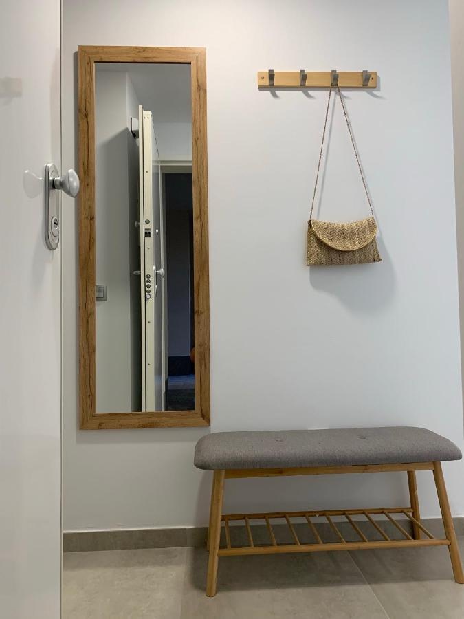 Apartamento Amalia Delux En Торевьиа Экстерьер фото